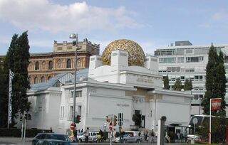 Pabellón de la Secesión de Viena, construido en 1897 por Joseph Maria Olbrich para las exposiciones del grupo de la Secesión.