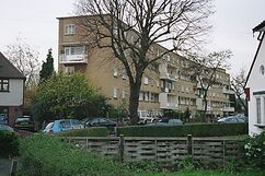 Urbipedia:Apartamentos Passfield, Lewisham (1949) junto con Jane Drew.