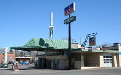Estación de servicio Lindholm, Cloquet, EE. UU.(1956-1958)