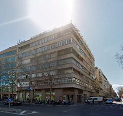 Urbipedia:Viviendas en C/ María de Molina 52, Madrid (1963), con José López Zanón