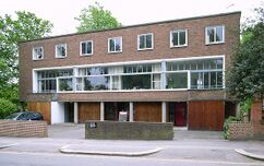 Urbipedia: 1-3 Willow Road, Hampstead (1940)