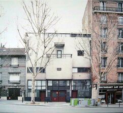 Urbipedia:Casa Antonin Planeix, París (1925-1928), junto con Le Corbusier.