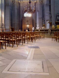 Urbipedia:Gnomon en el interior de la iglesia de Saint-Sulpice de París