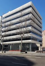 Urbipedia:Banco de Brasil, Madrid (1975-1980), junto con José de la Mata Gorostizaga.