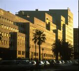 Edificio L'Illa en la Avenida Diagonal, Barcelona (1986-93)