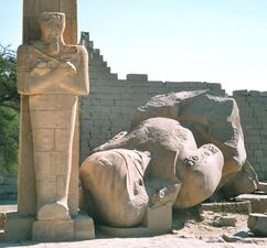 Egypt.Ramesseum.01.jpg