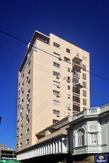 Edificio Ovalle, Montevideo (1954)