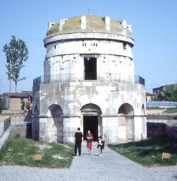 RavennaMausoleum.jpg