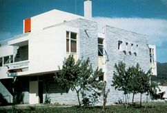 Urbipedia:Casa Ferro, Ponteareas (1962-1977)