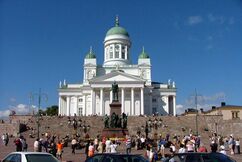 Plaza del Senado y la Catedral de Helsinki