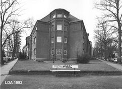 Urbipedia:Edificio de viviendas en Scharfestraße, Berlín (1926-1927)