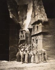 Urbipedia:Decorados para la película "El Golem" (1920)