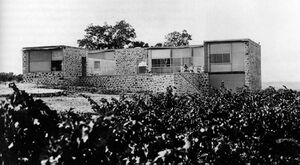 LeCorbusier.VillaMandrot.1.jpg