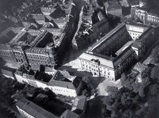 Altstadt-albertinum-big-building-on-the-right.jpg