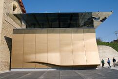 Zaha Hadid.Pabellon Lopez Heredia.2.jpg